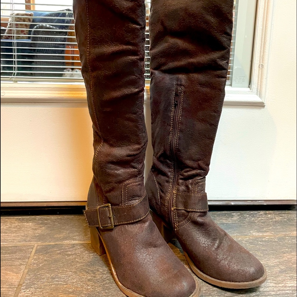 Woman’s Soft Boots